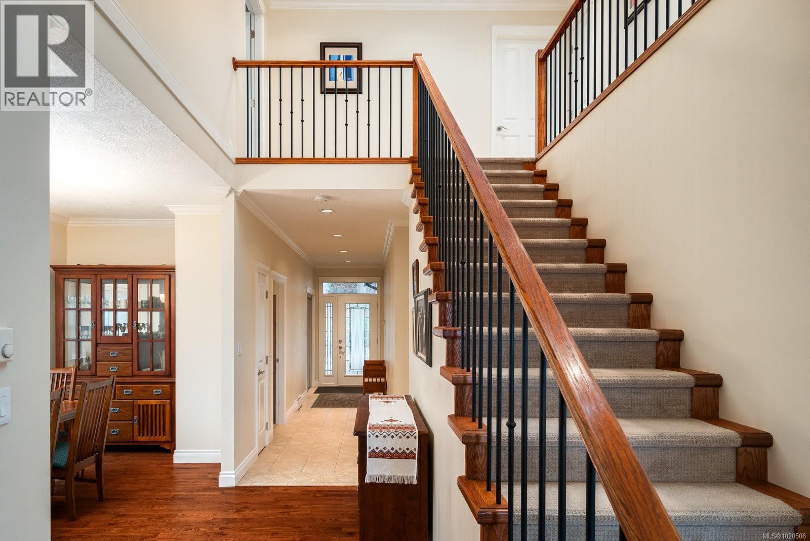  5173 Lochside Drive, Saanich