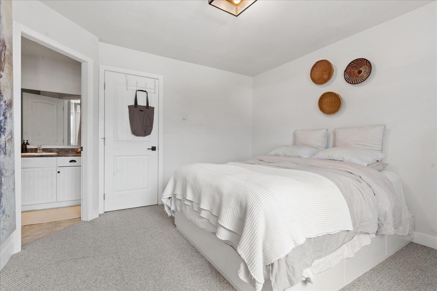 1 1802 HEATH ROAD, Agassiz, Agassiz