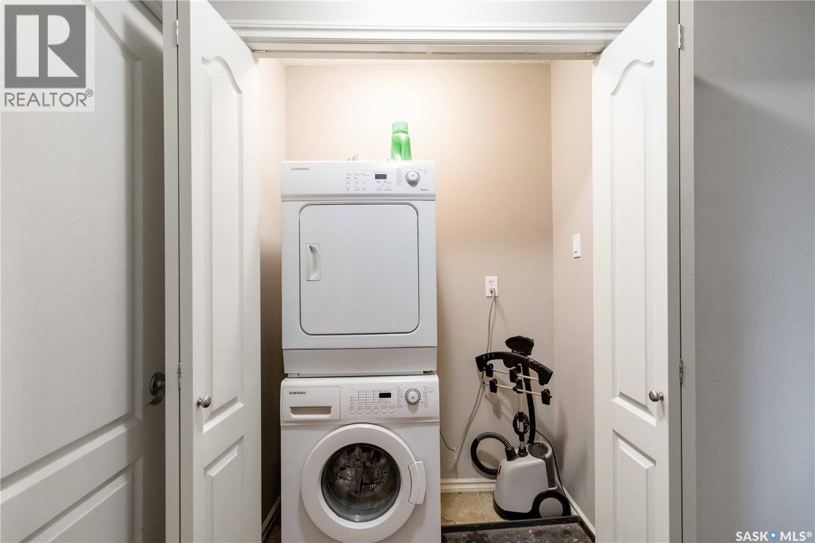 Single Family House Low rise for Sale in  D  McKercher DRIVE Saskatoon 