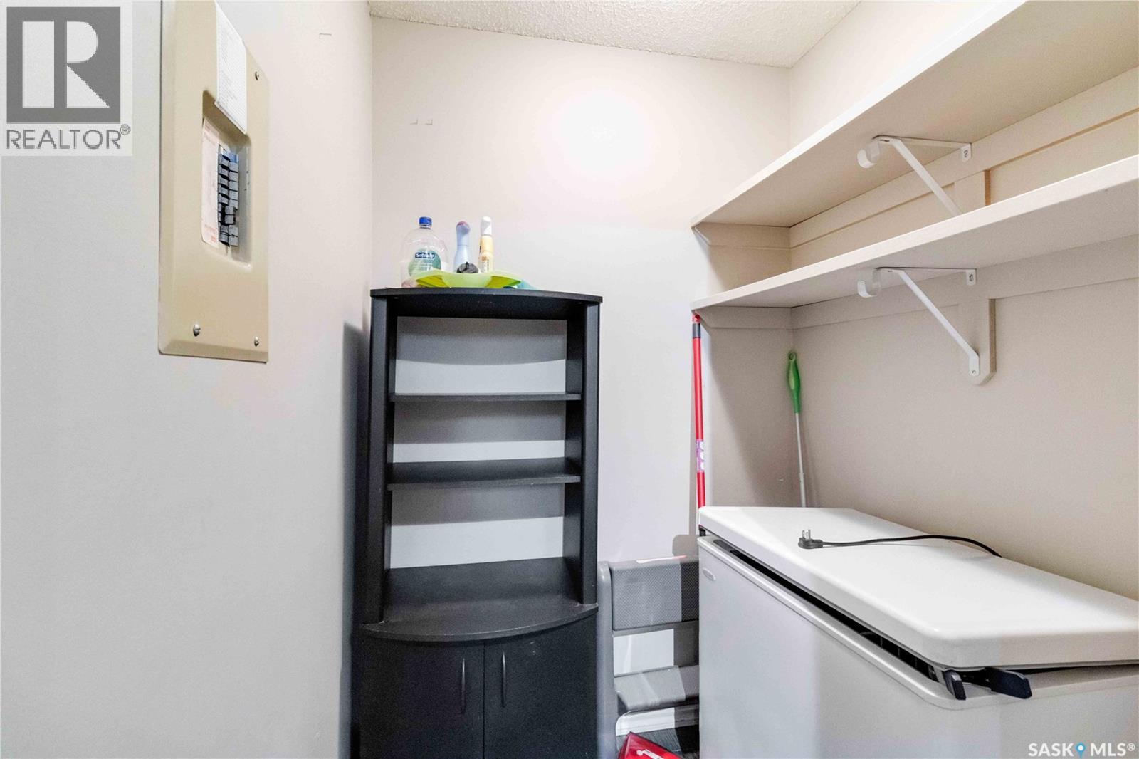 Single Family House Low rise for Sale in  D  McKercher DRIVE Saskatoon 