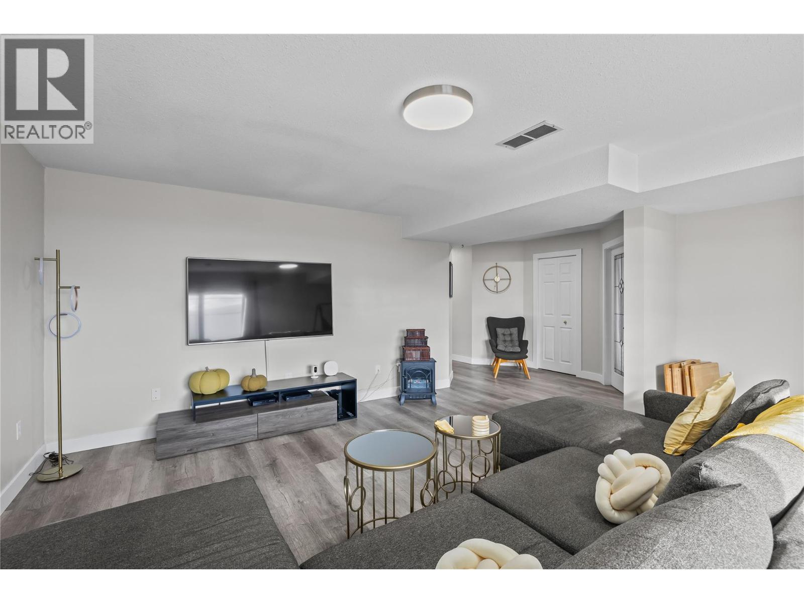 1132 2440 Old Okanagan Highway, Westbank