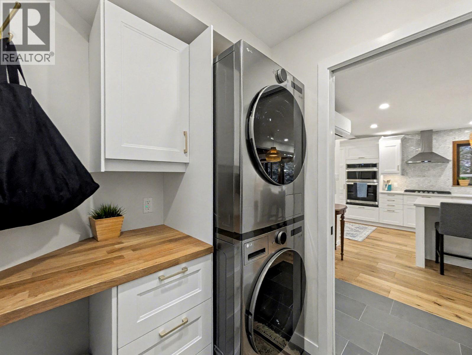 3941 HOULGRAVE Road, Invermere