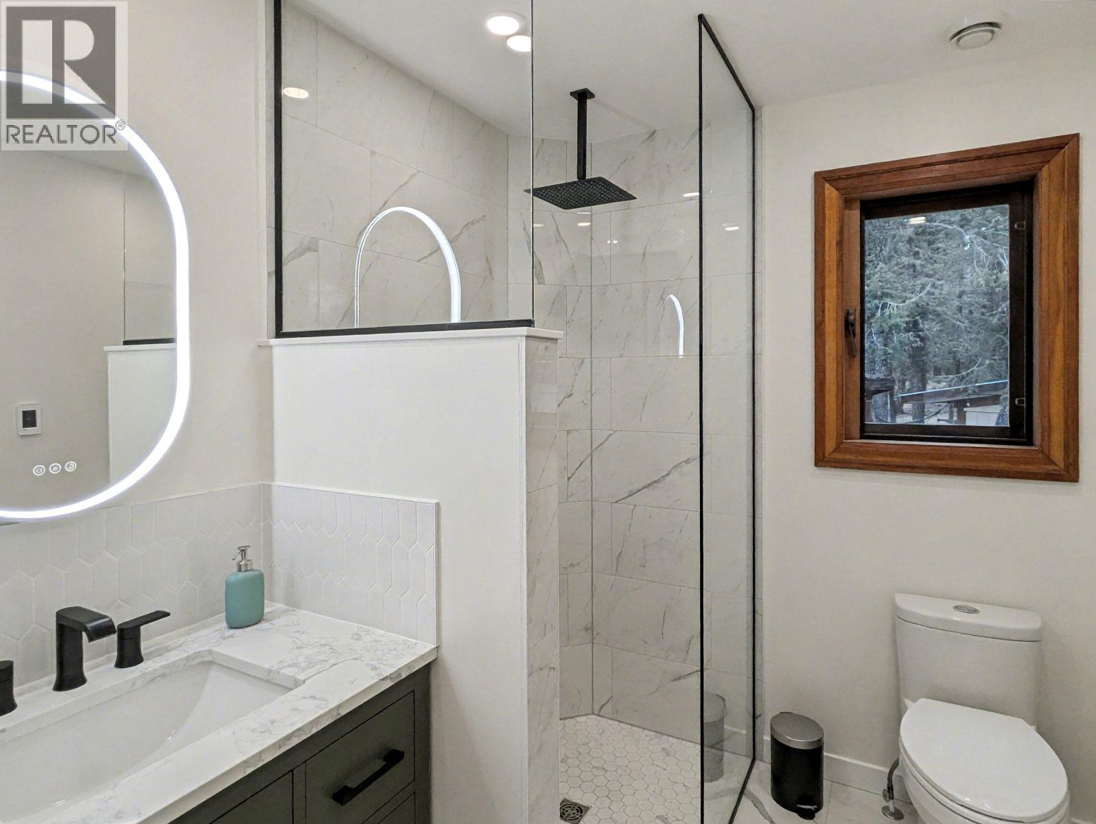 3941 HOULGRAVE Road, Invermere