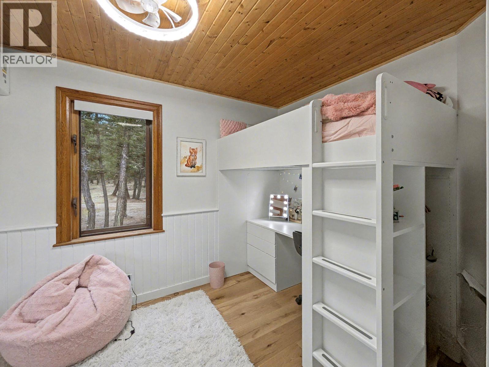 3941 HOULGRAVE Road, Invermere