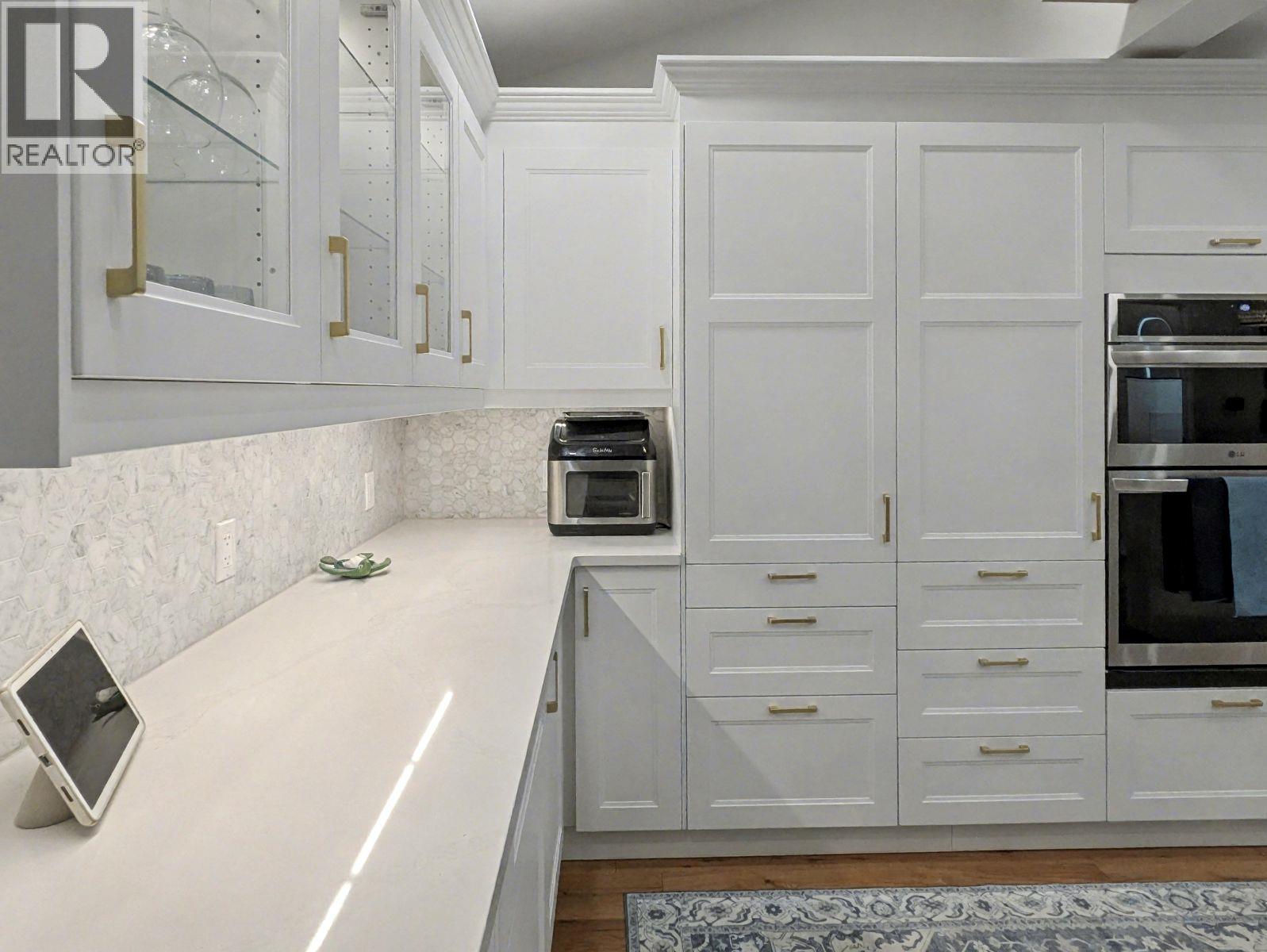 3941 HOULGRAVE Road, Invermere