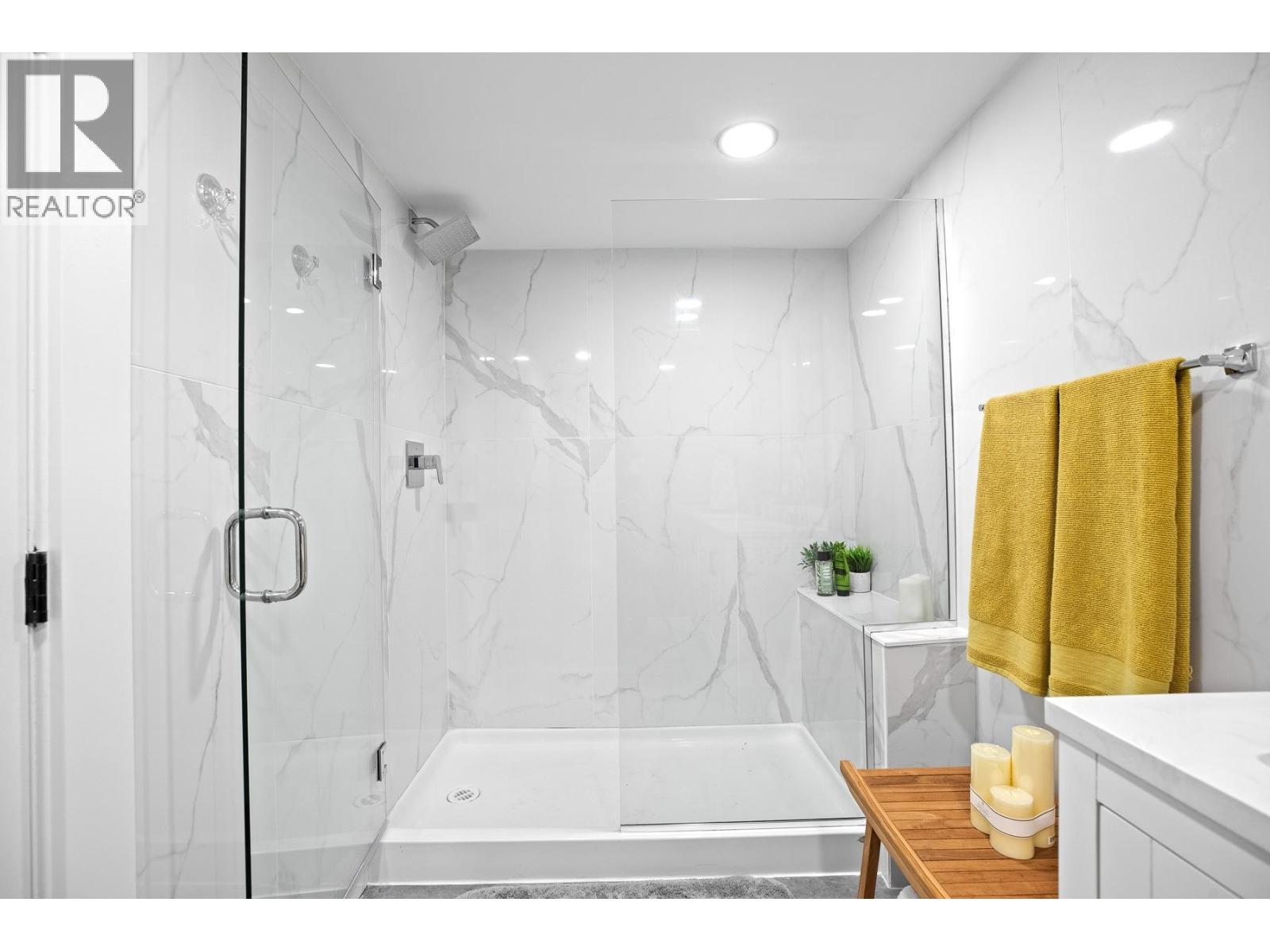 530 HADDEN DRIVE, West Vancouver