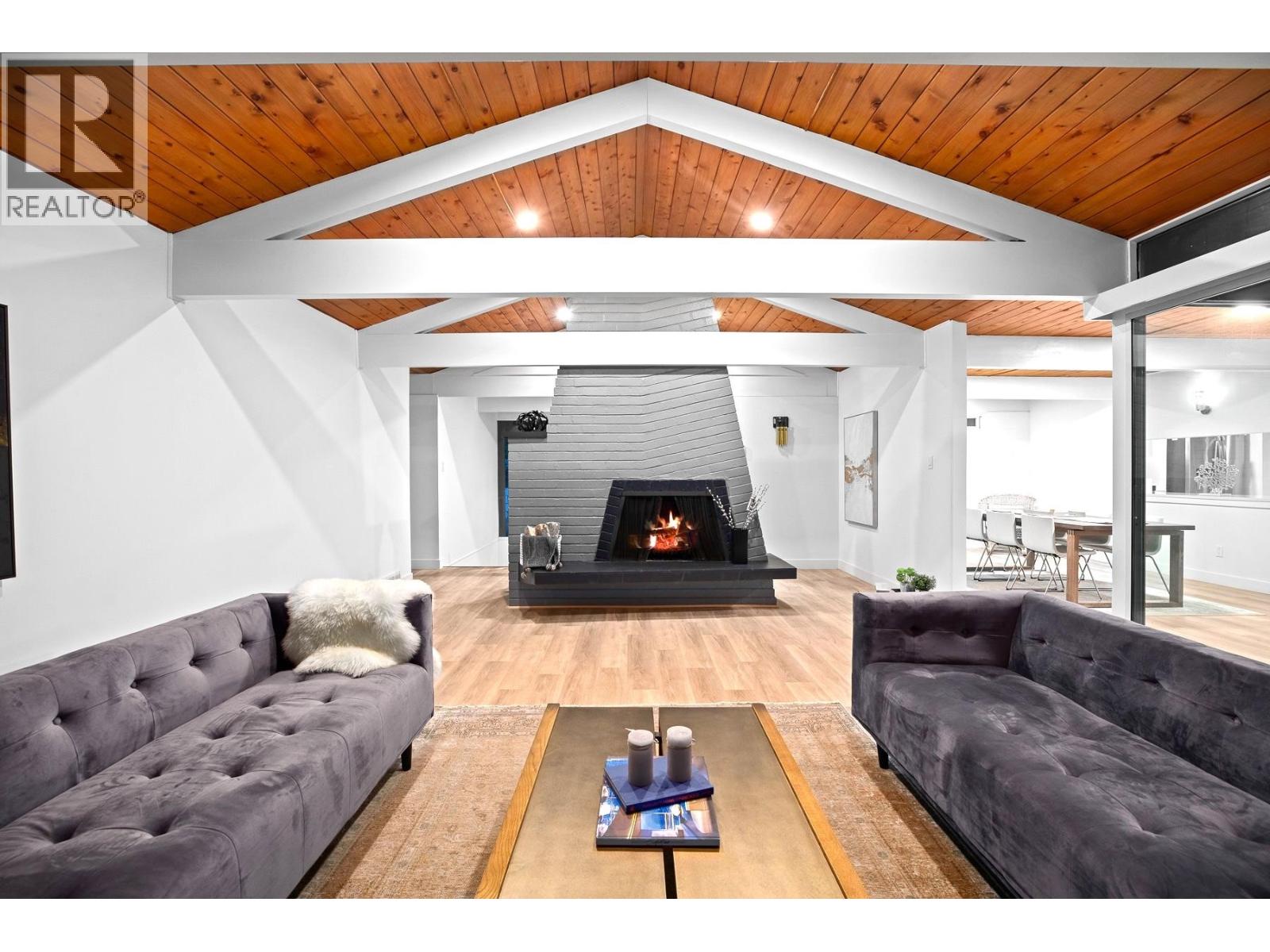 530 HADDEN DRIVE, West Vancouver