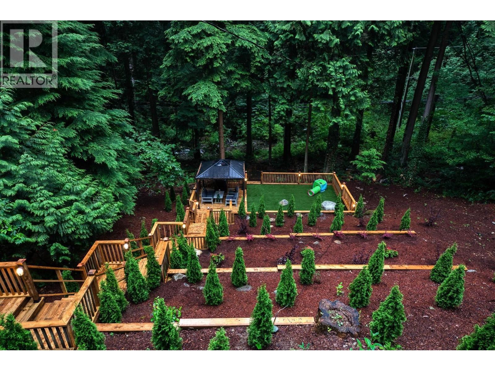 530 HADDEN DRIVE, West Vancouver