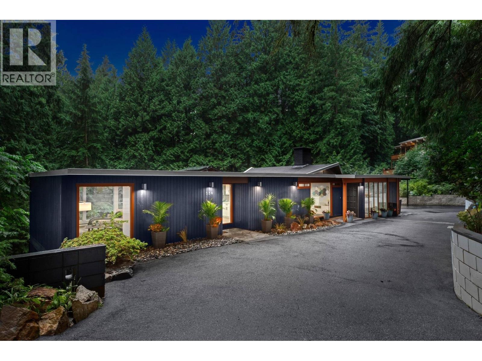 530 HADDEN DRIVE, West Vancouver
