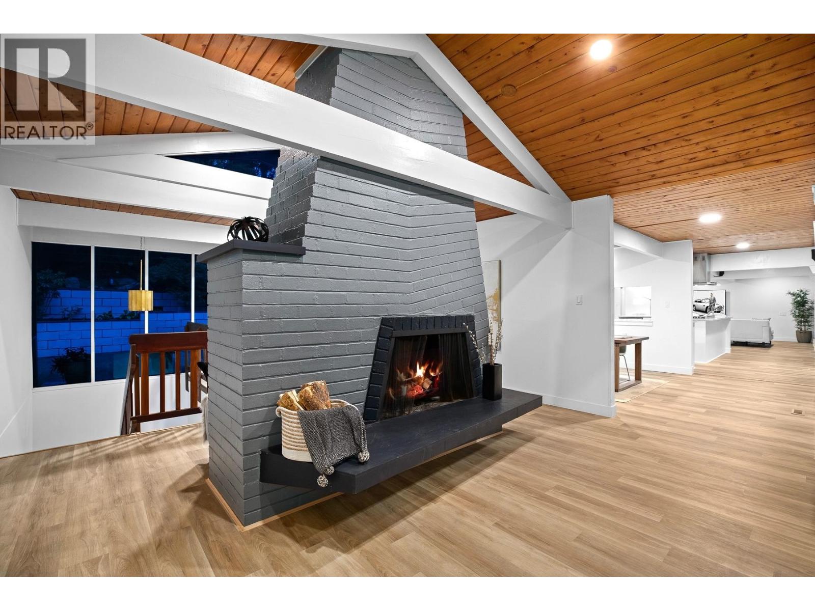 530 HADDEN DRIVE, West Vancouver