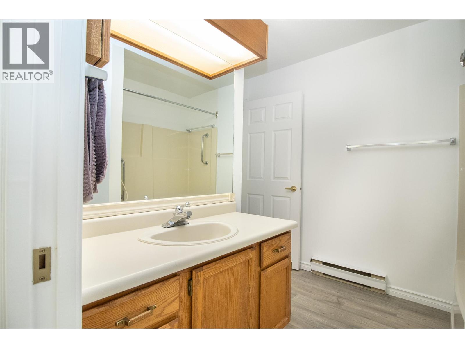 122 575 Sutherland Avenue, Kelowna