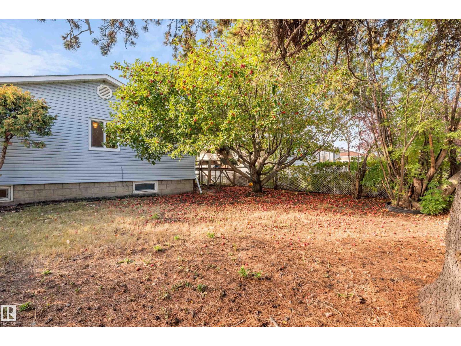 7104 95 AV NW, Edmonton