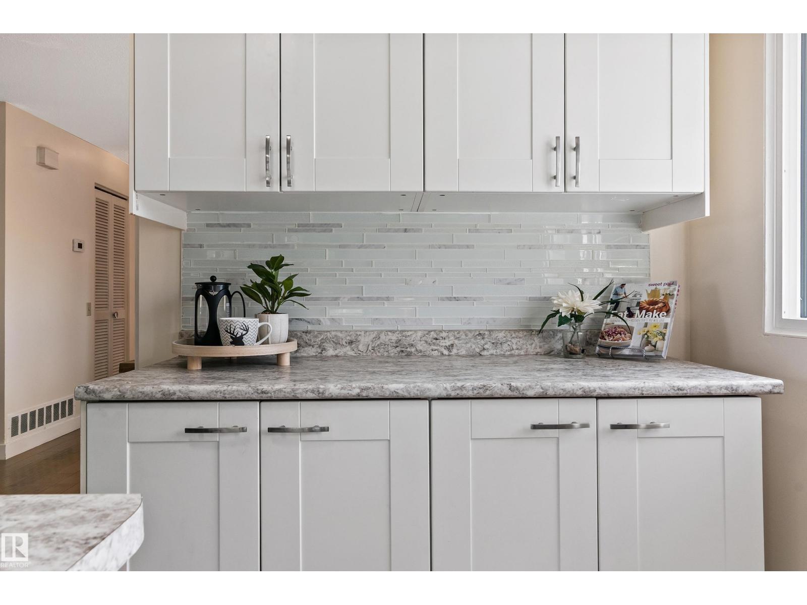 7203 93 AV NW, Edmonton