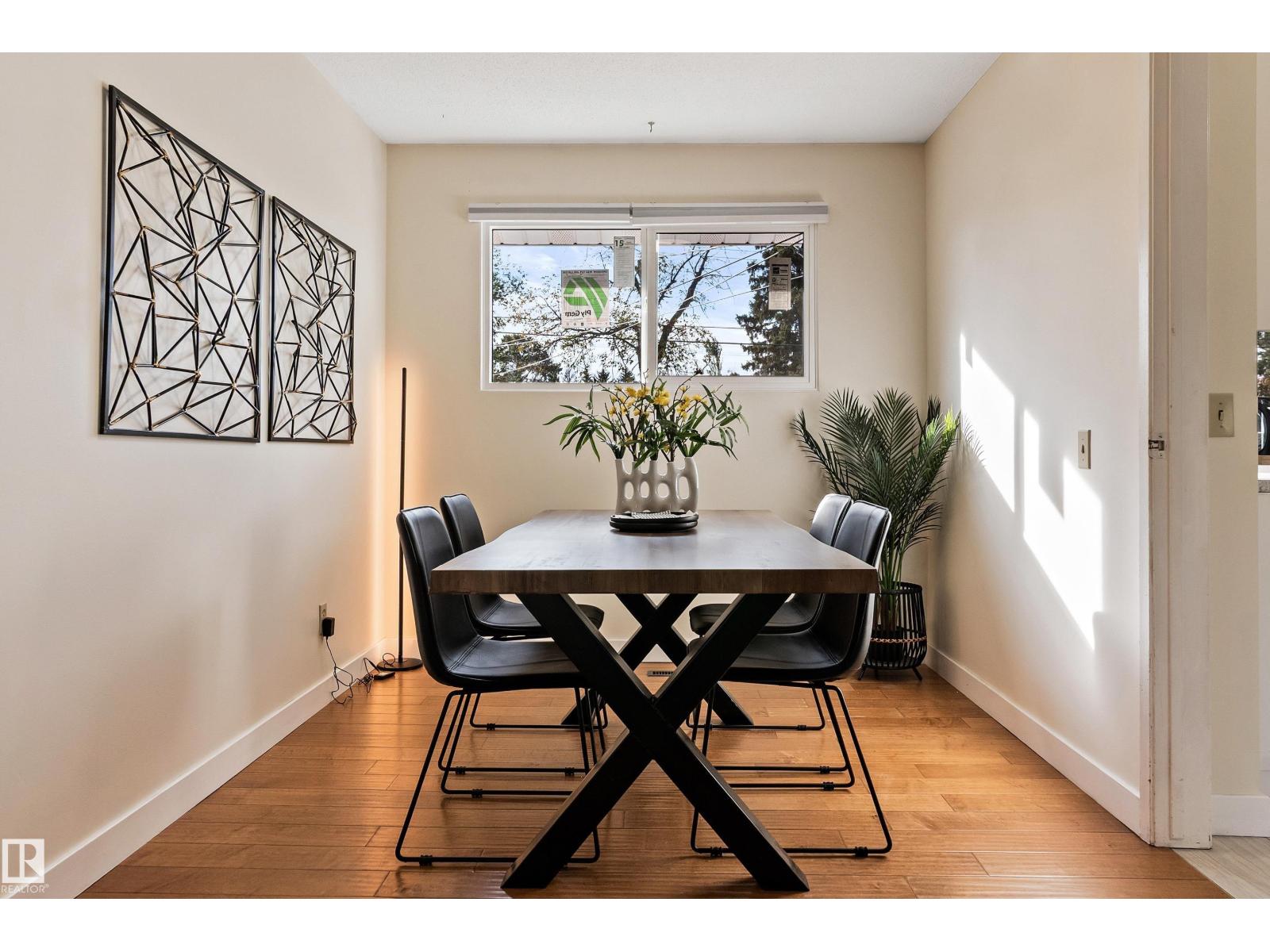 7203 93 AV NW, Edmonton