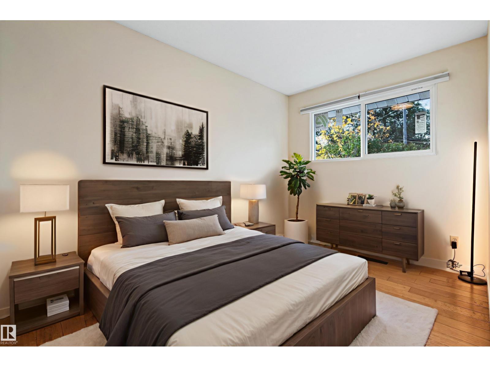 7203 93 AV NW, Edmonton