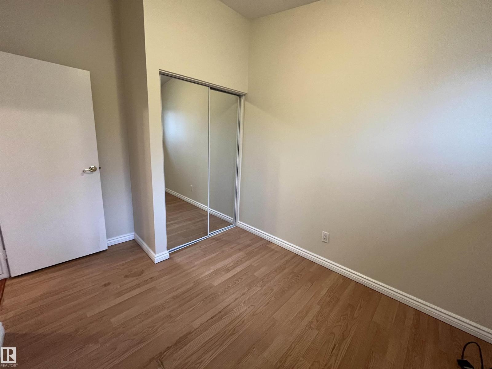 10916 157 ST NW, Edmonton