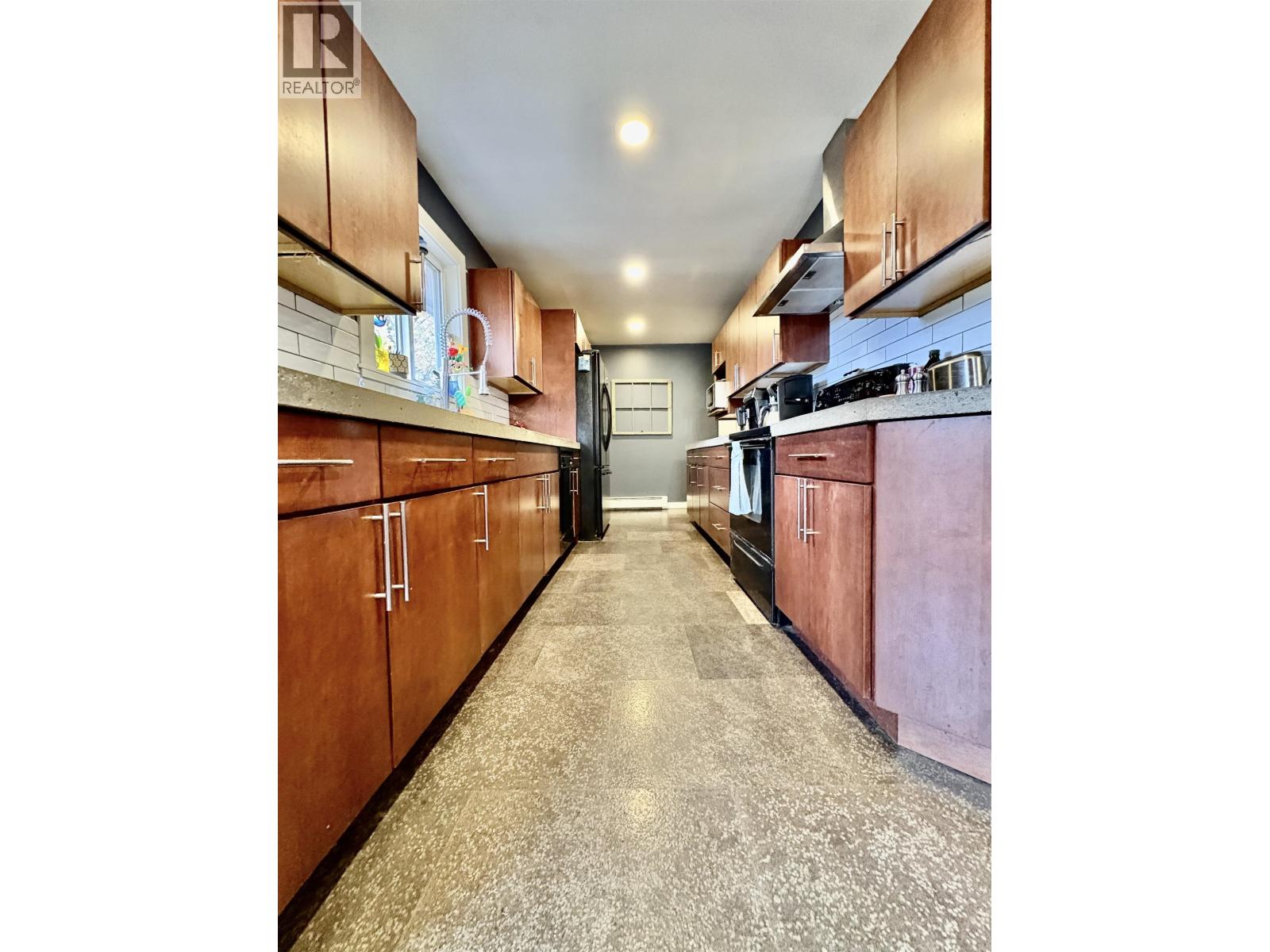 4706 SOUCIE AVENUE, Terrace