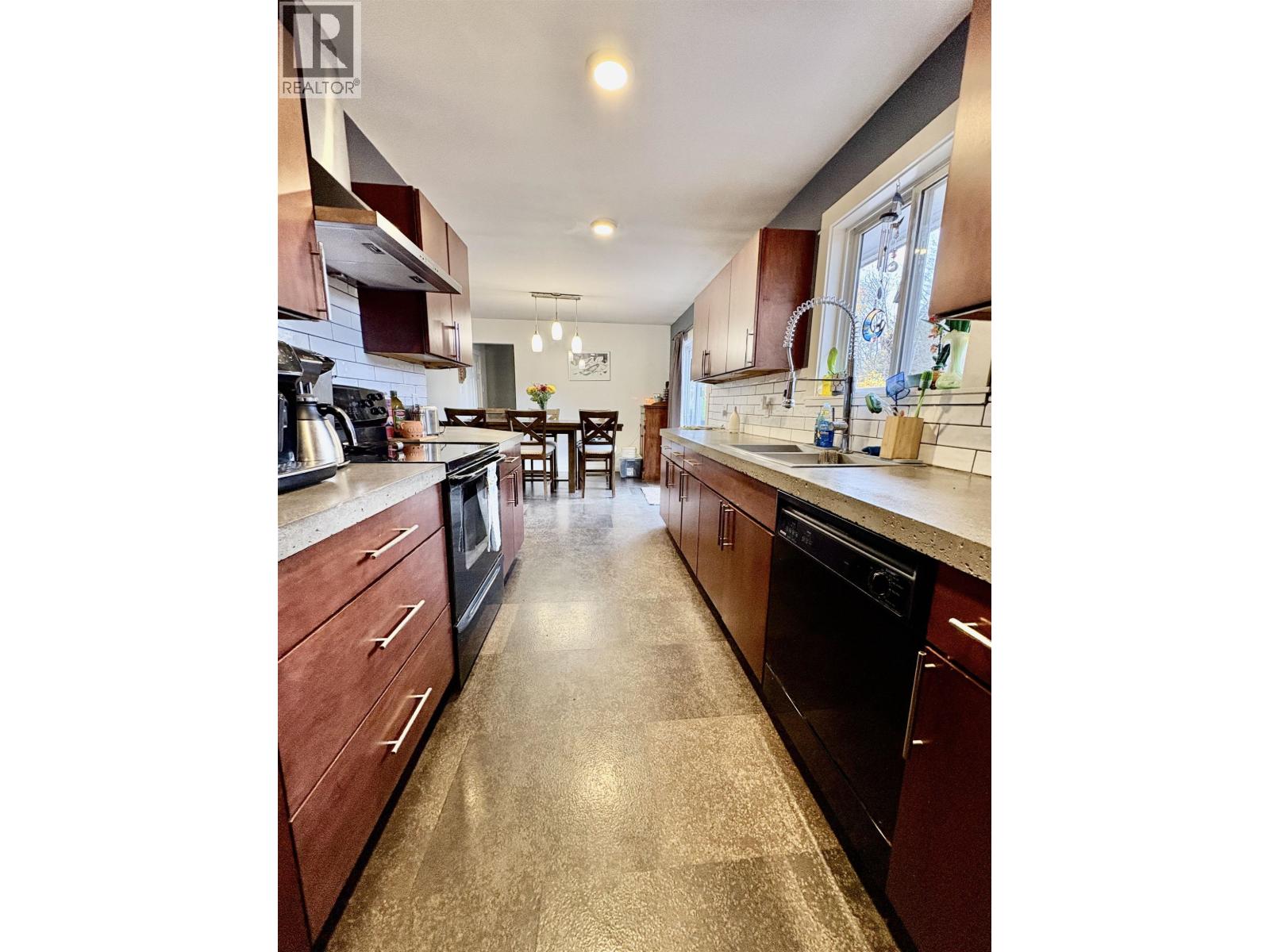 4706 SOUCIE AVENUE, Terrace