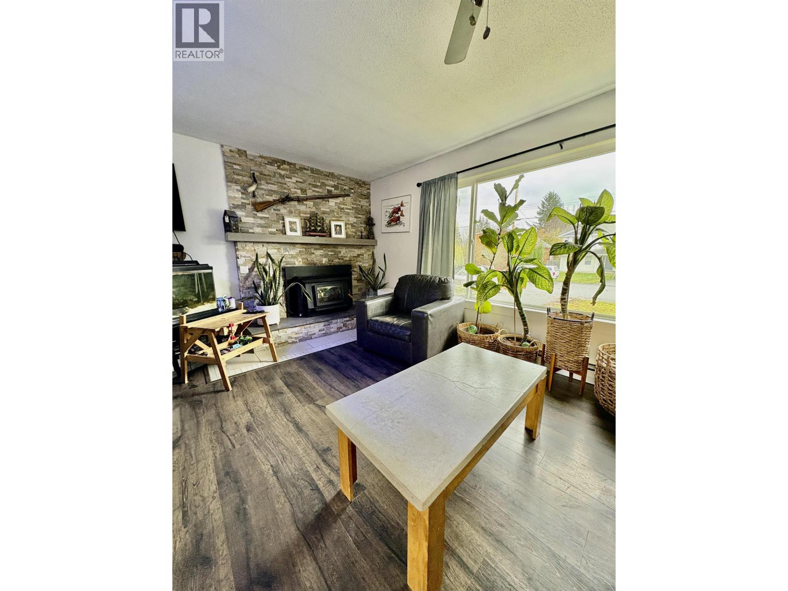 4706 SOUCIE AVENUE, Terrace