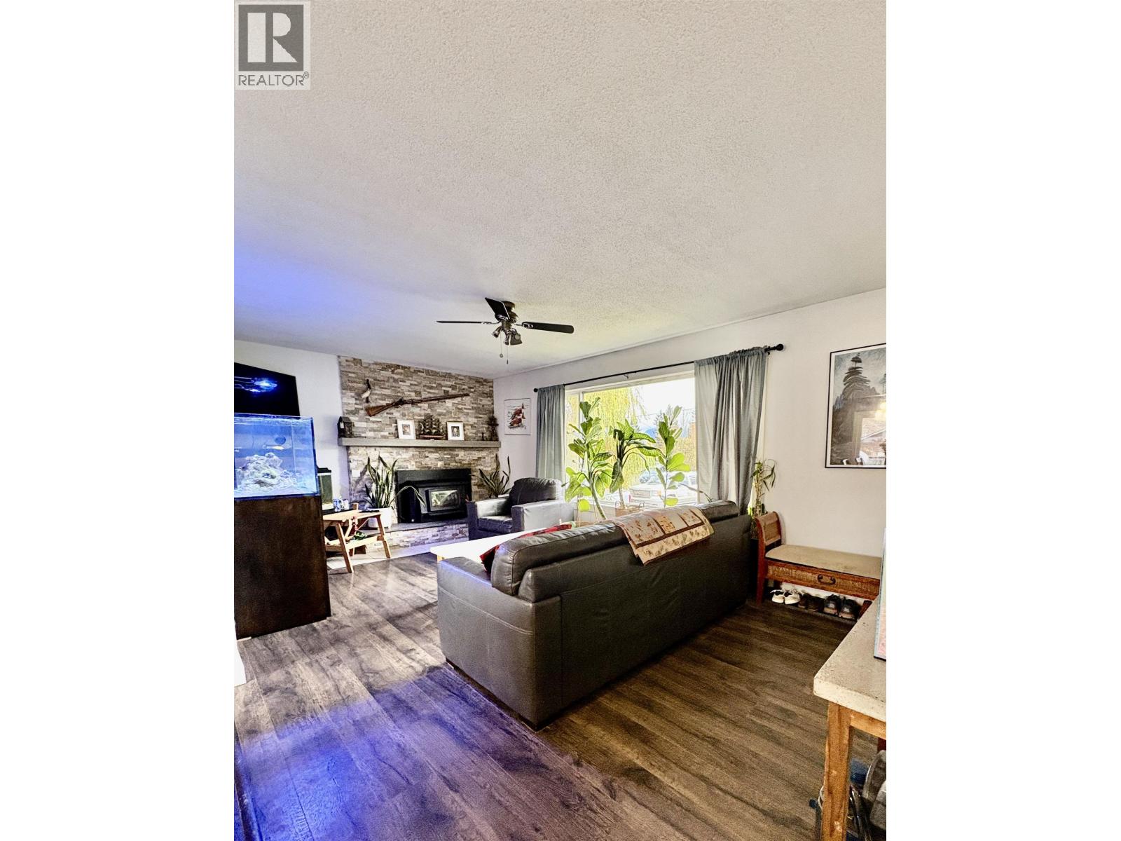 4706 SOUCIE AVENUE, Terrace