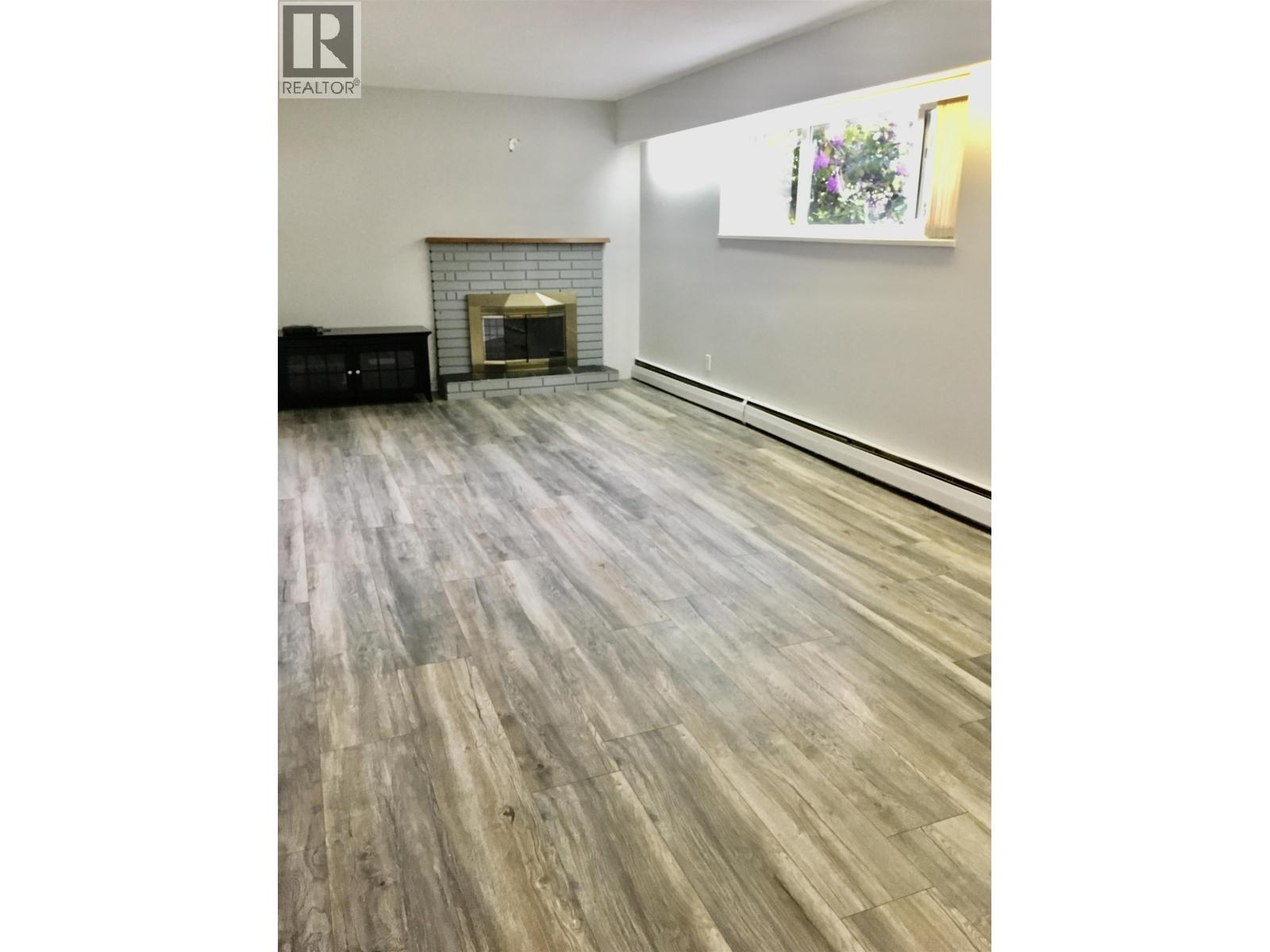 4706 SOUCIE AVENUE, Terrace