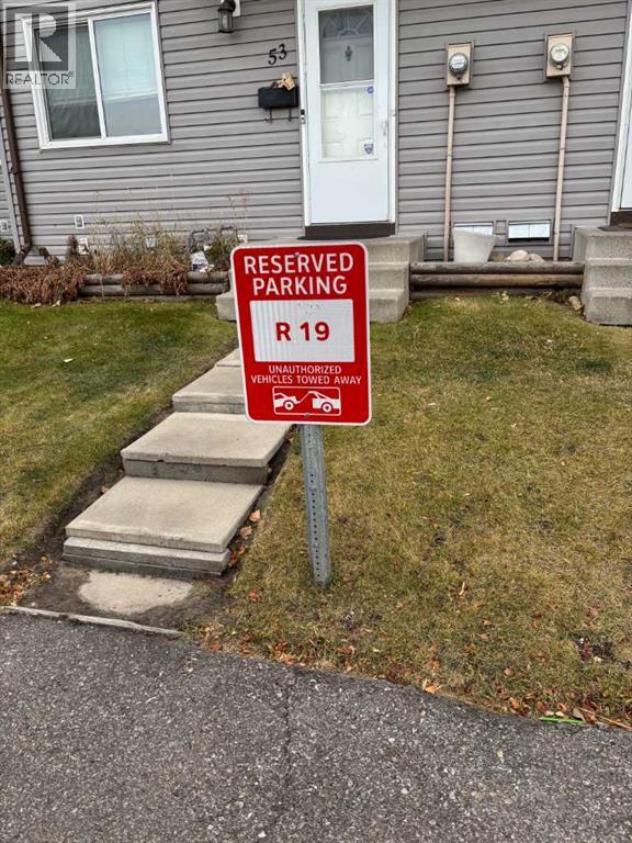 Single Family House for Sale in   Temple Drive NE Temple Calgary 