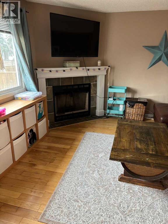 Single Family House for Sale in   Temple Drive NE Temple Calgary 