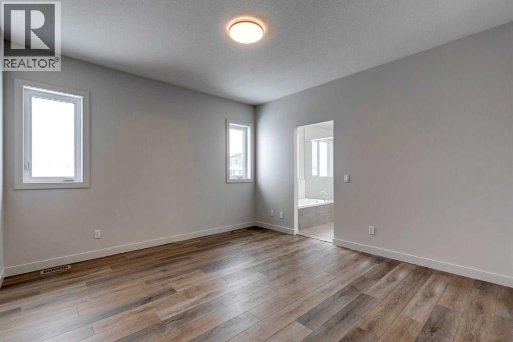 554 Rivercrest View, Cochrane