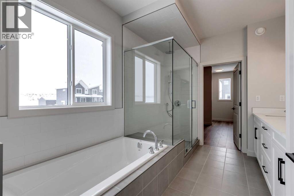 554 Rivercrest View, Cochrane