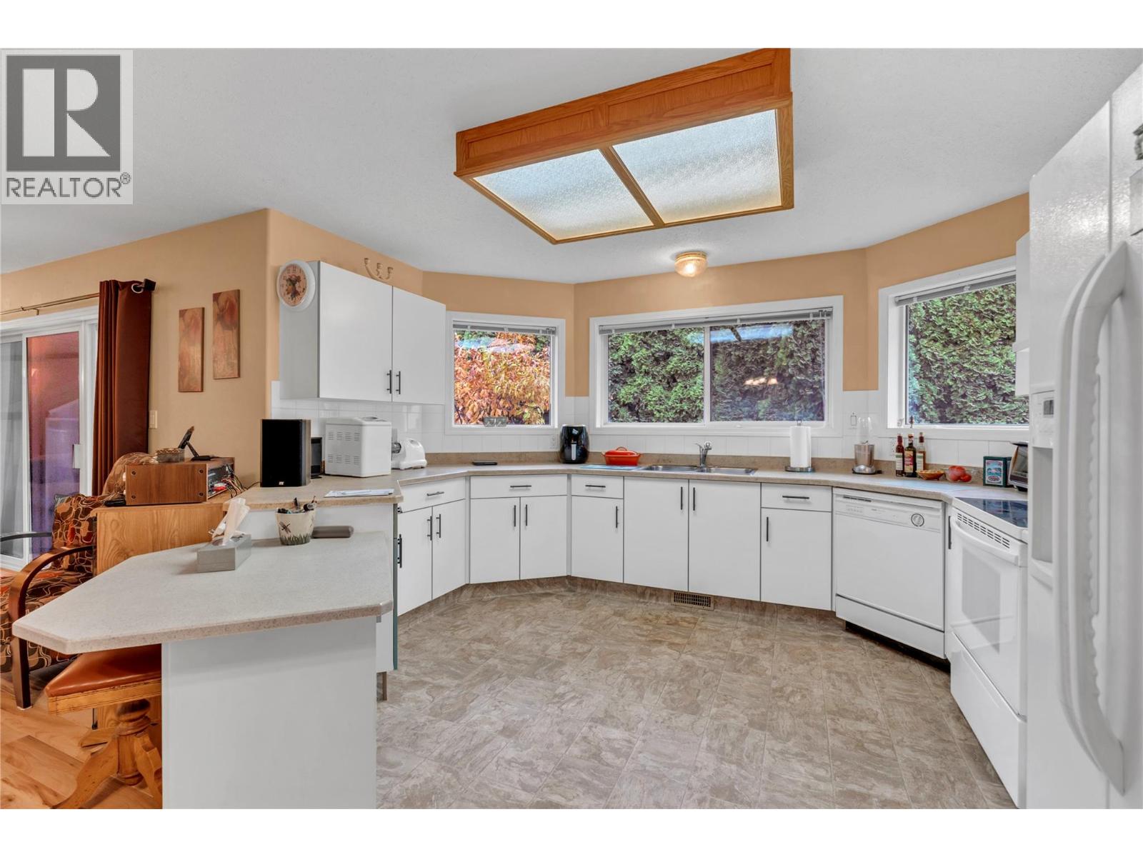 2 3038 Orchard Drive, Keremeos