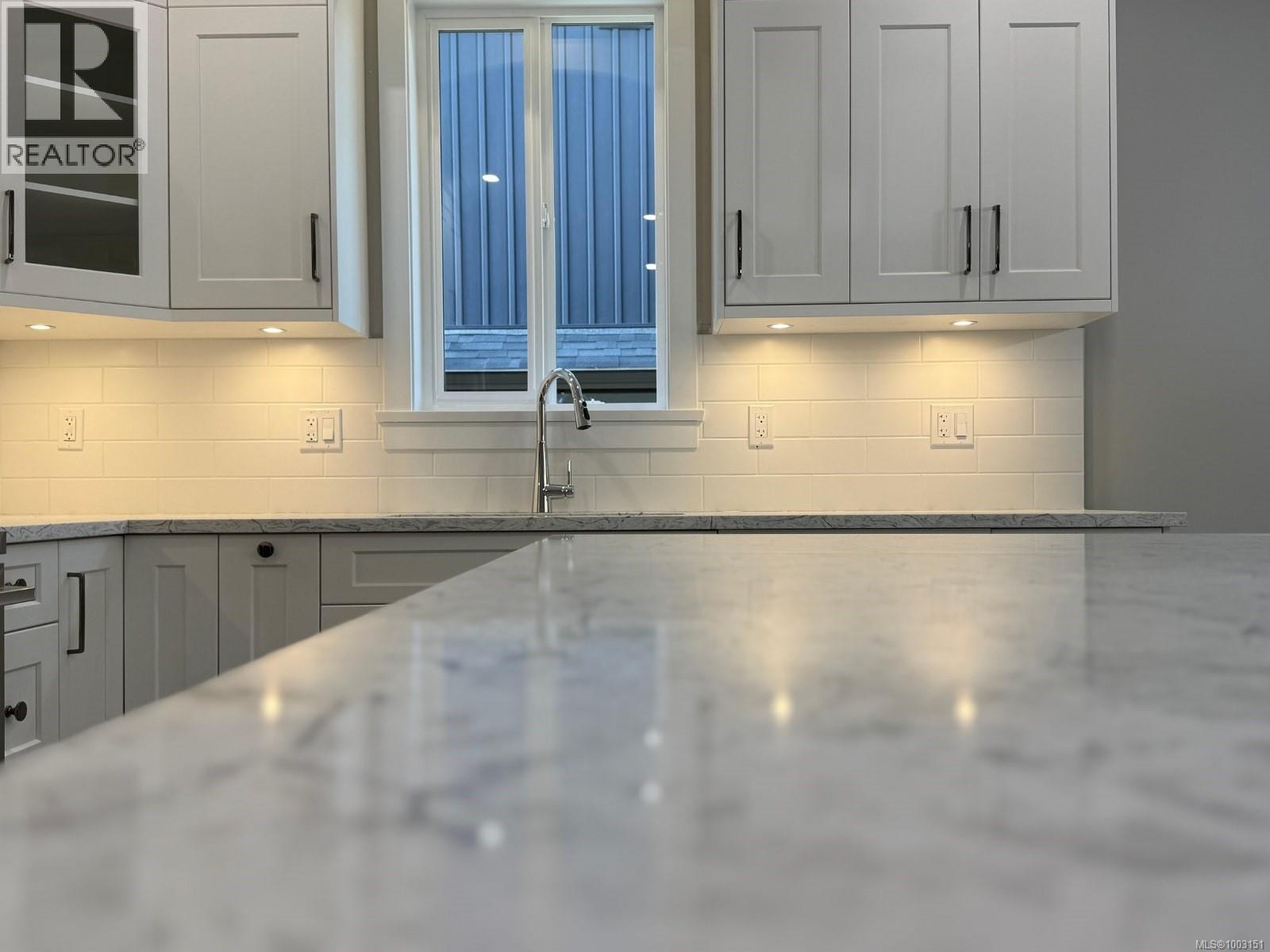 2033 Oakhill Pl, Duncan