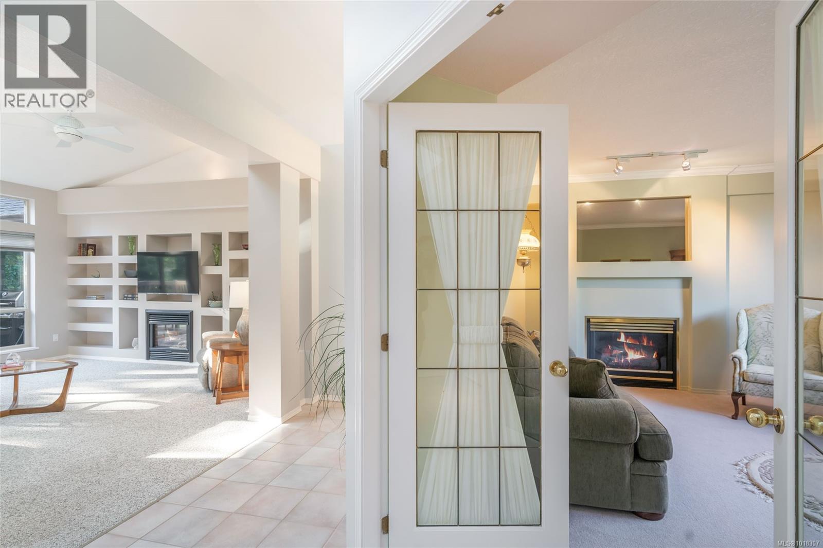 3285 Hobart Pl, Nanoose Bay