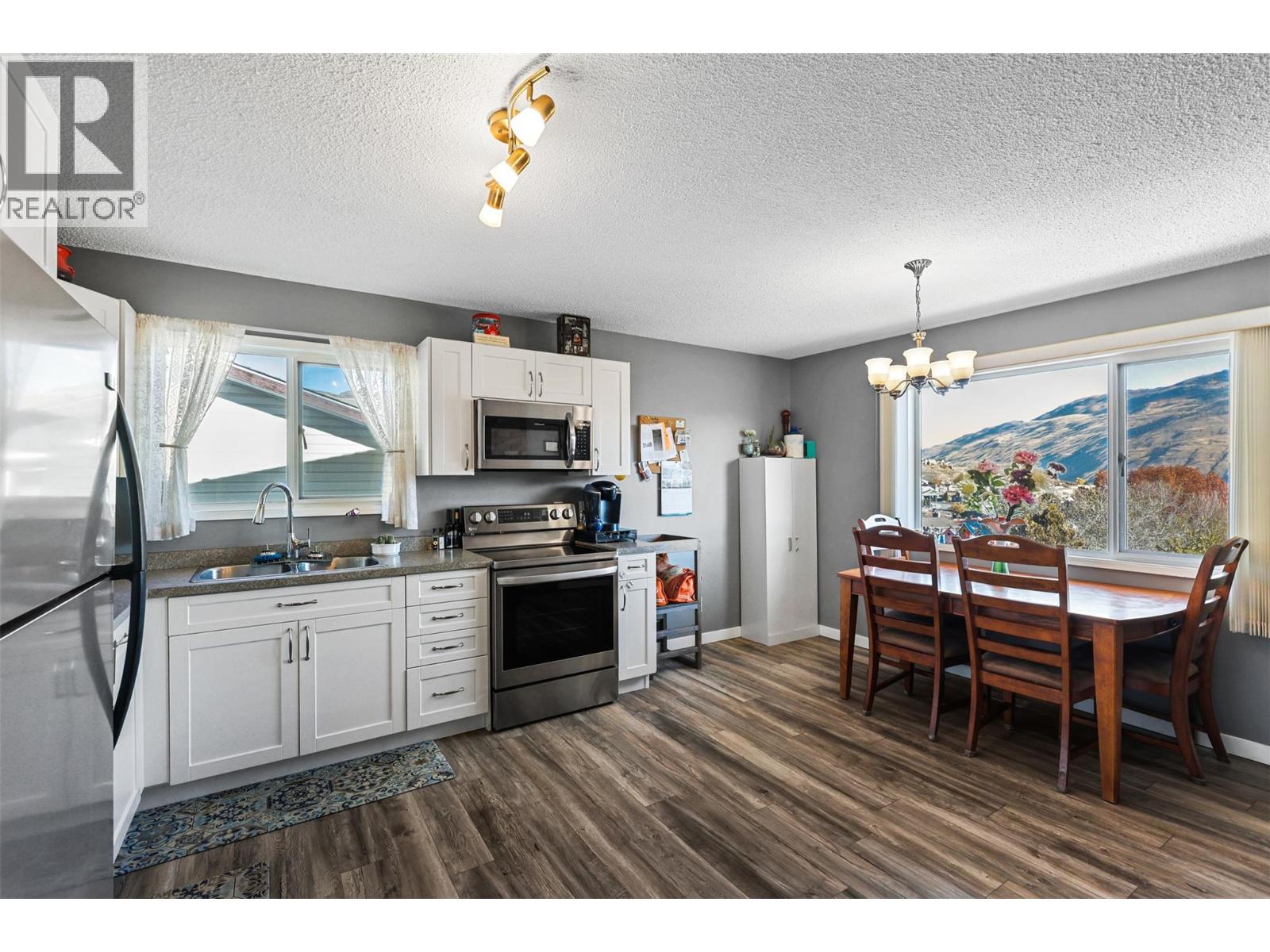 1574 Griffin Terrace, Kamloops