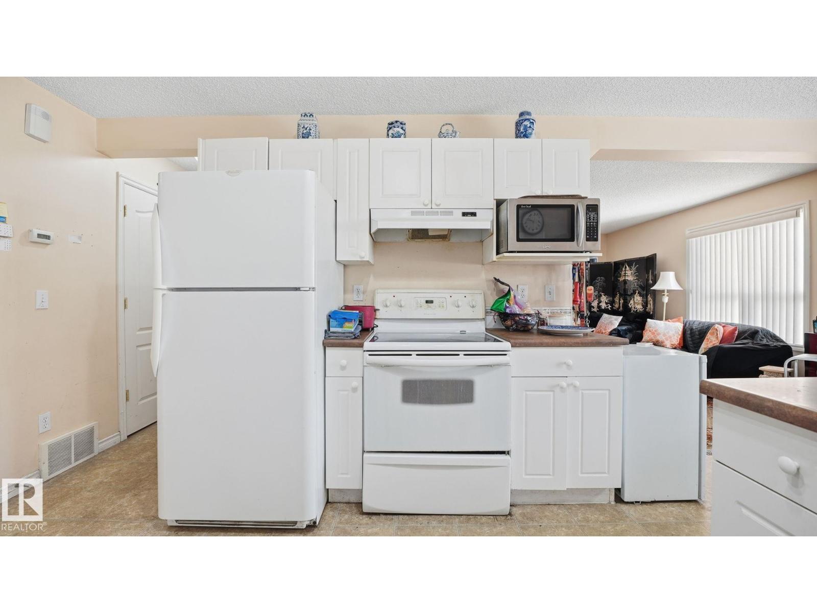 4712 201 ST NW, Edmonton