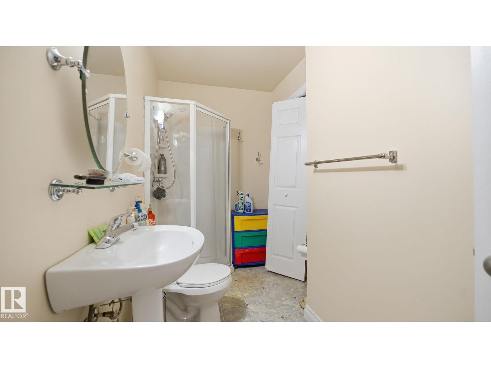 4712 201 ST NW, Edmonton