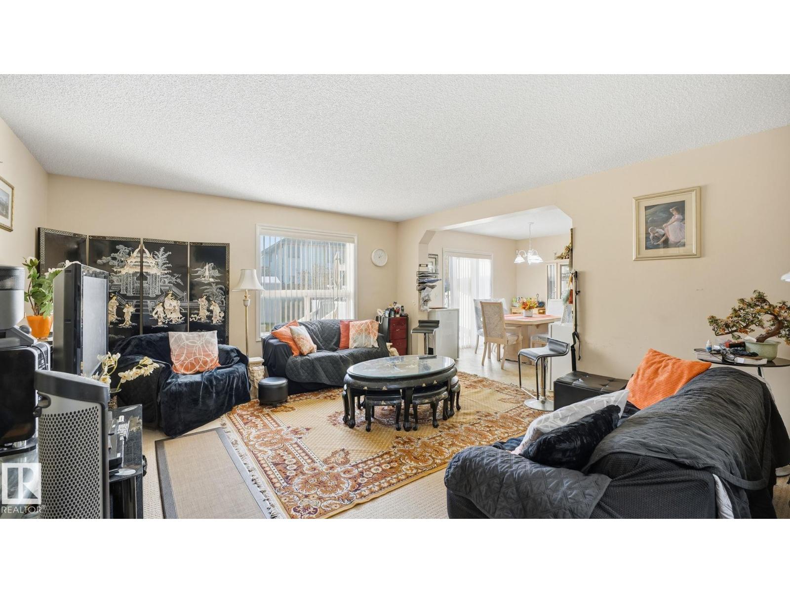 4712 201 ST NW, Edmonton