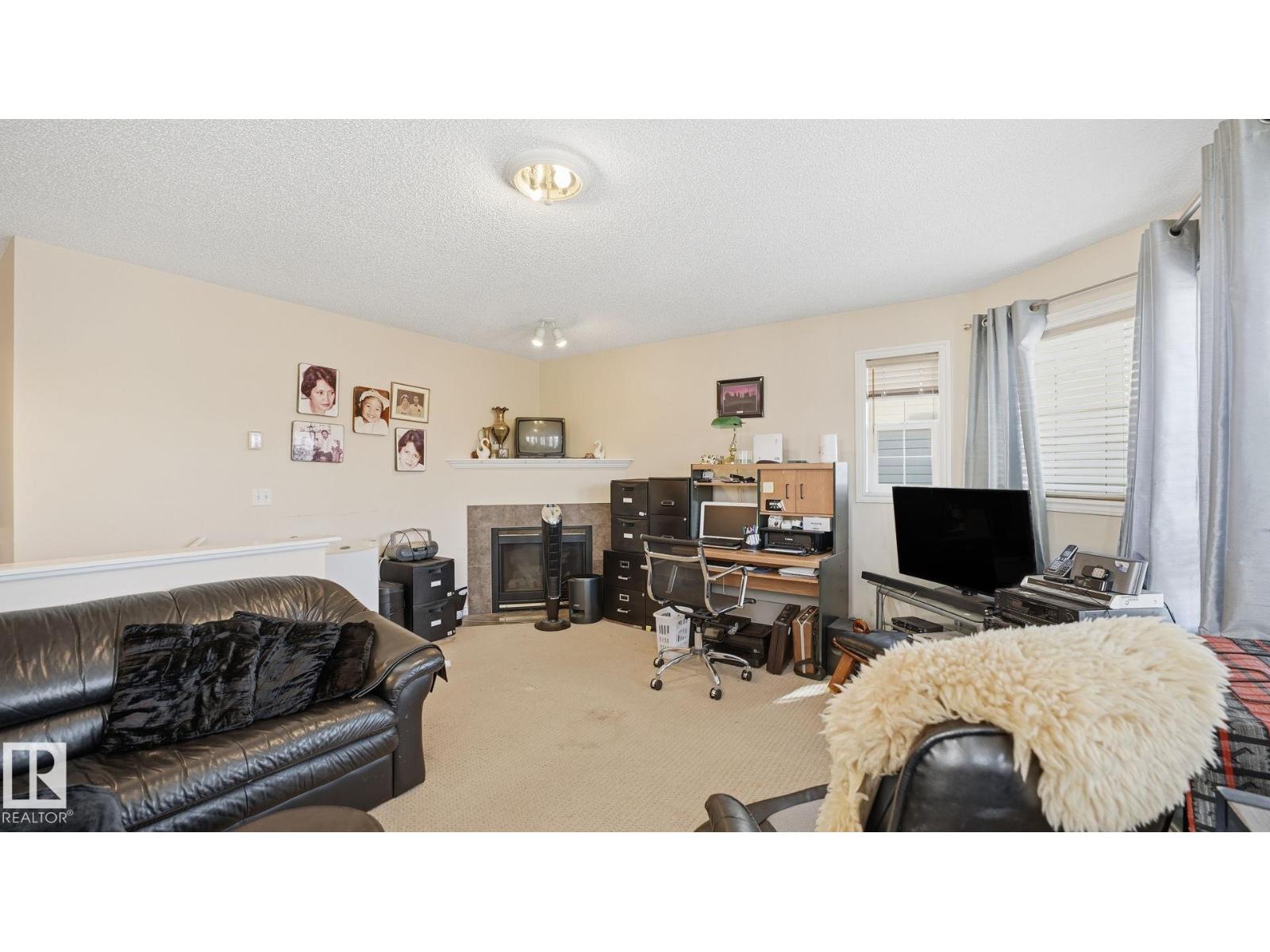 4712 201 ST NW, Edmonton