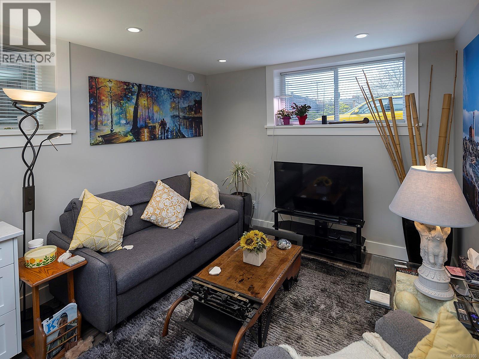  1480 Dallas Road, Victoria