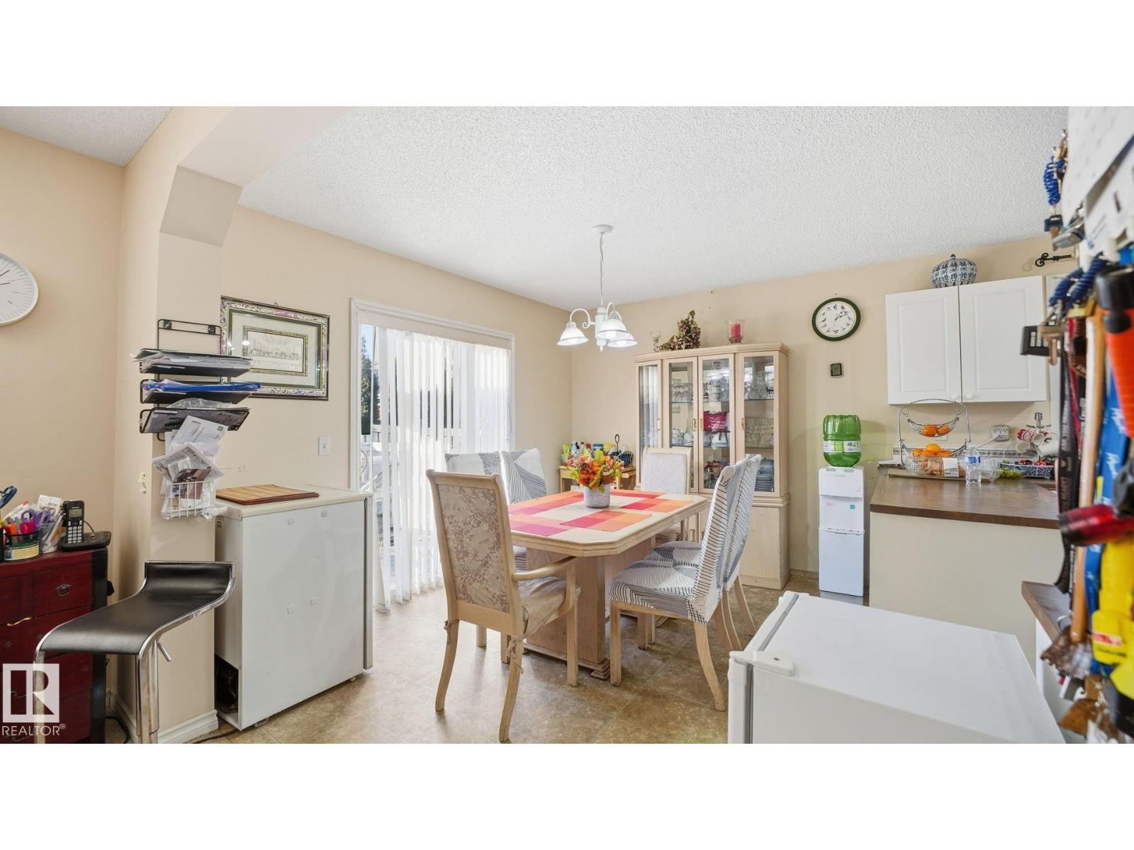 4712 201 ST NW, Edmonton