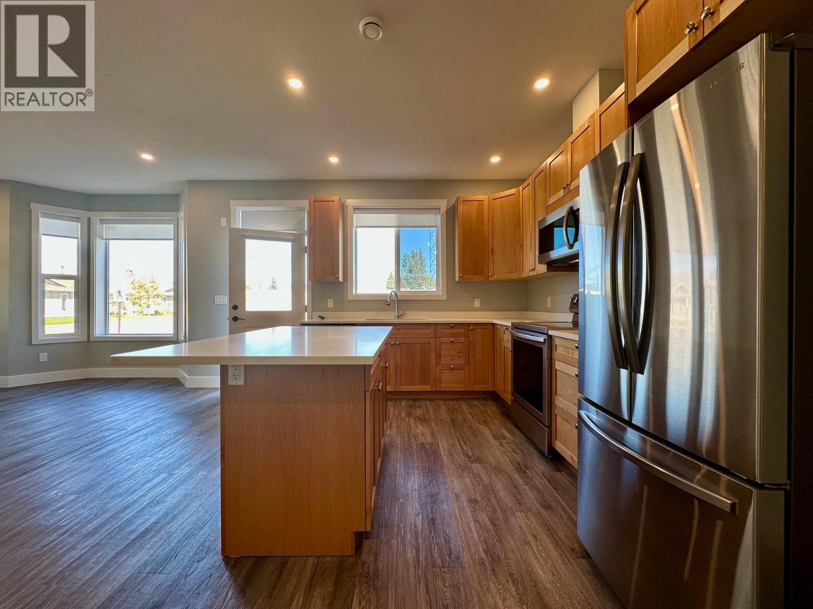 #101-1192 VANCOUVER Street, Smithers