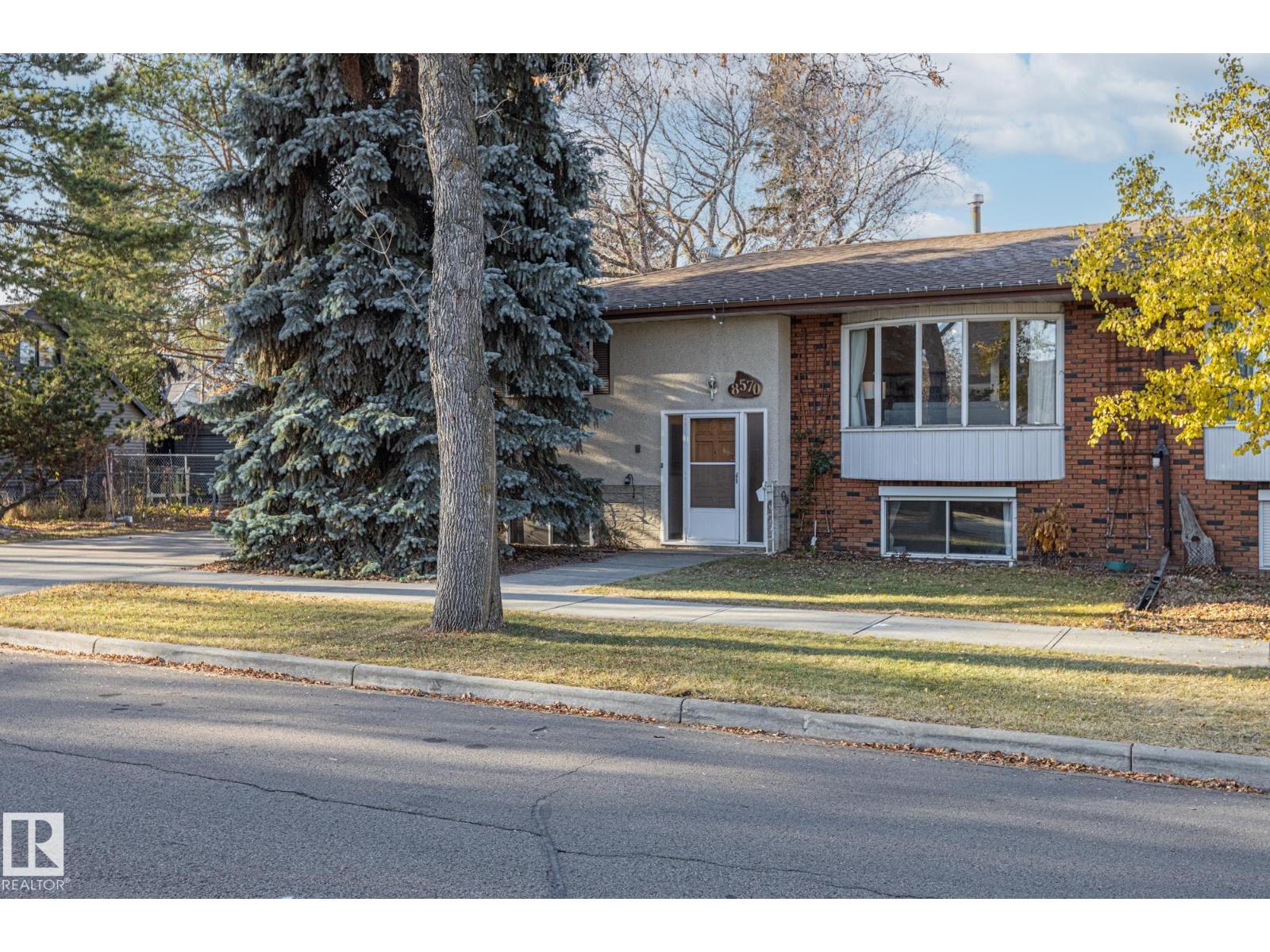 8570 89 ST NW, Edmonton