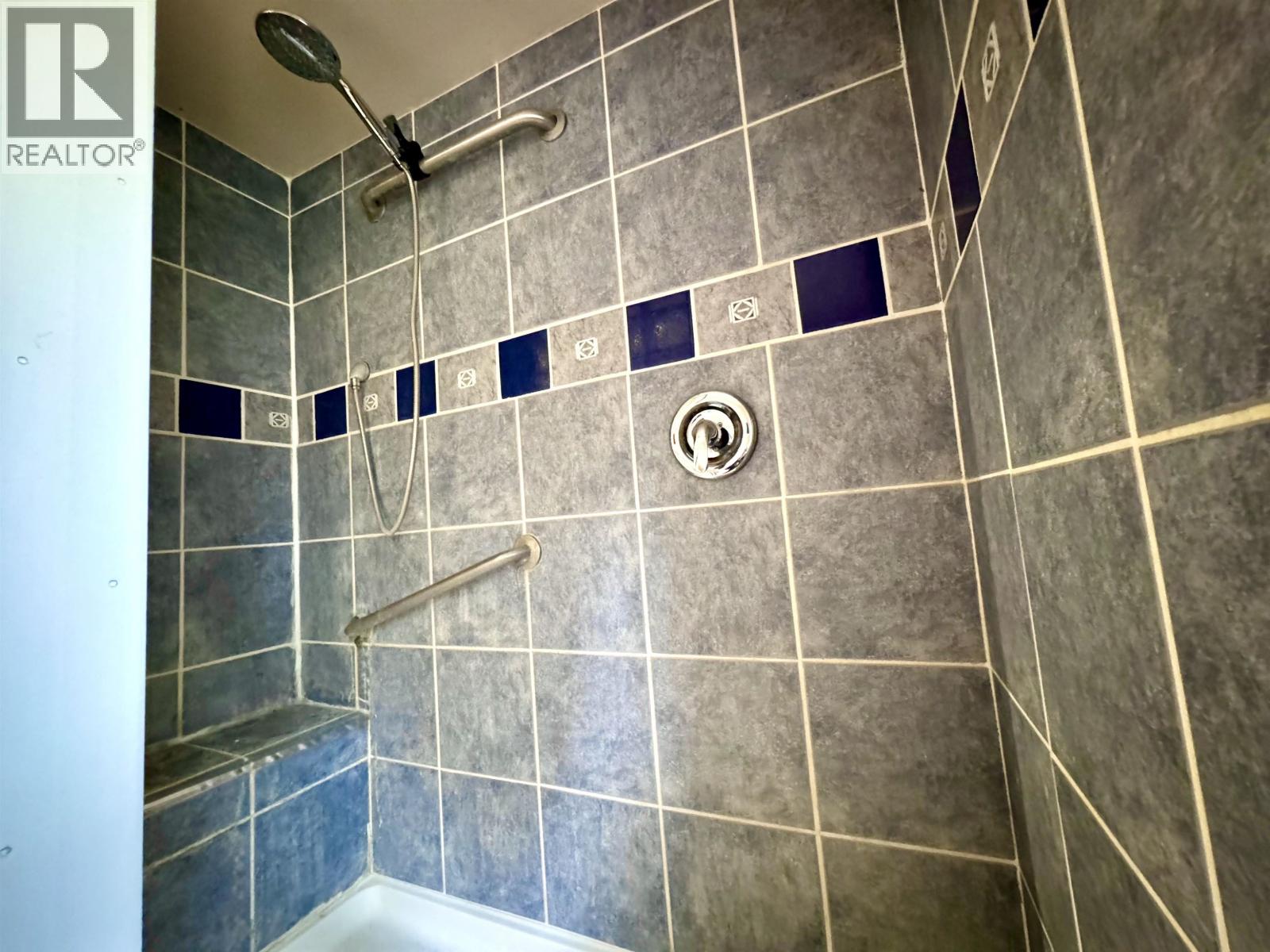 2659 ROSE DRIVE - 12