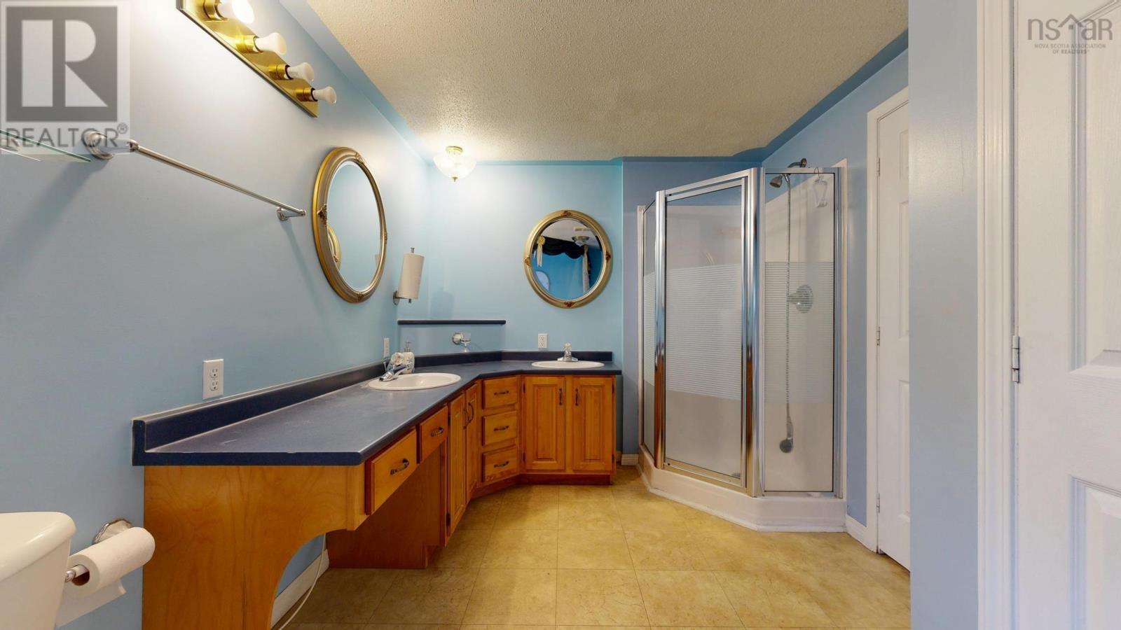 Property 30 of 44 of 2905 Highway 3