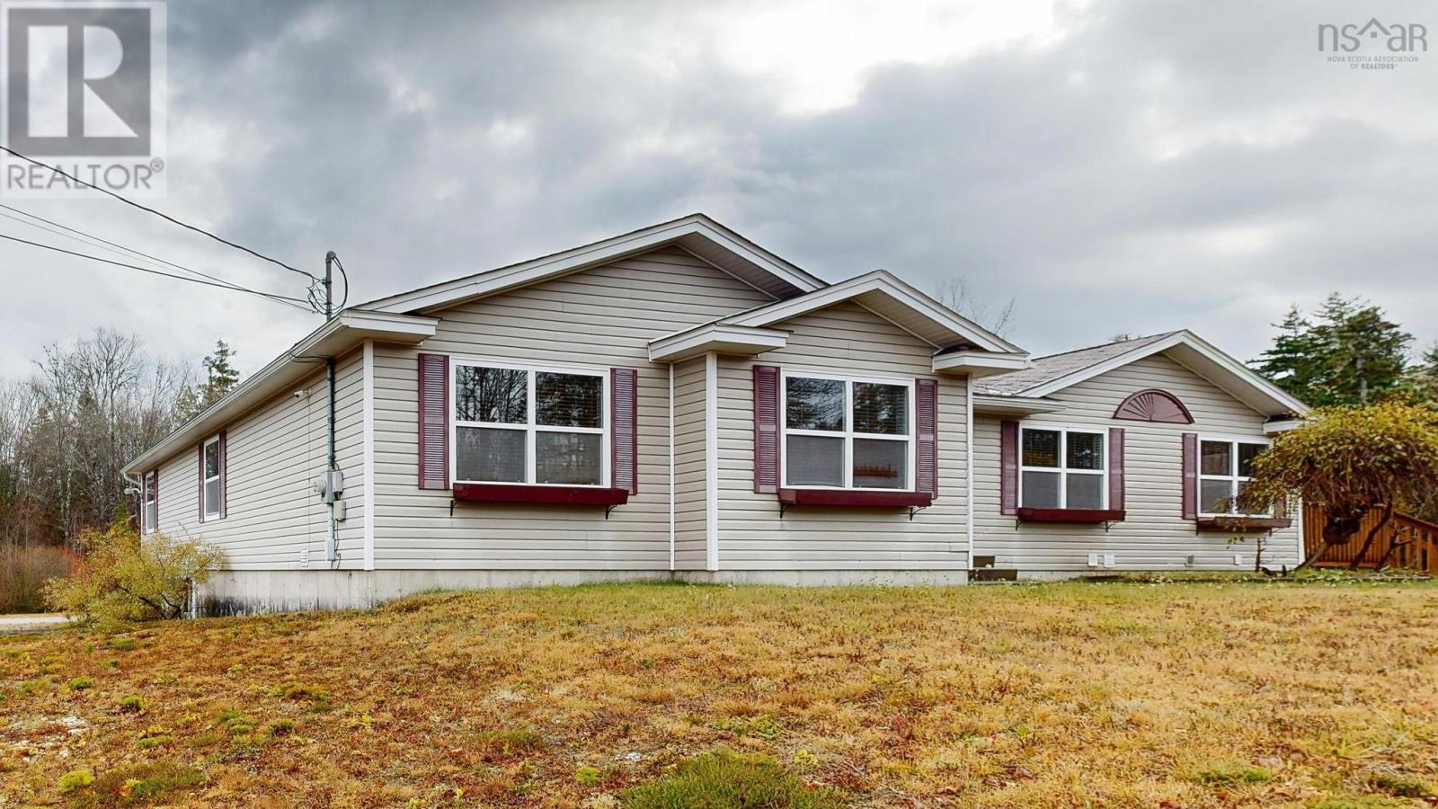 Property 3 of 44 of 2905 Highway 3