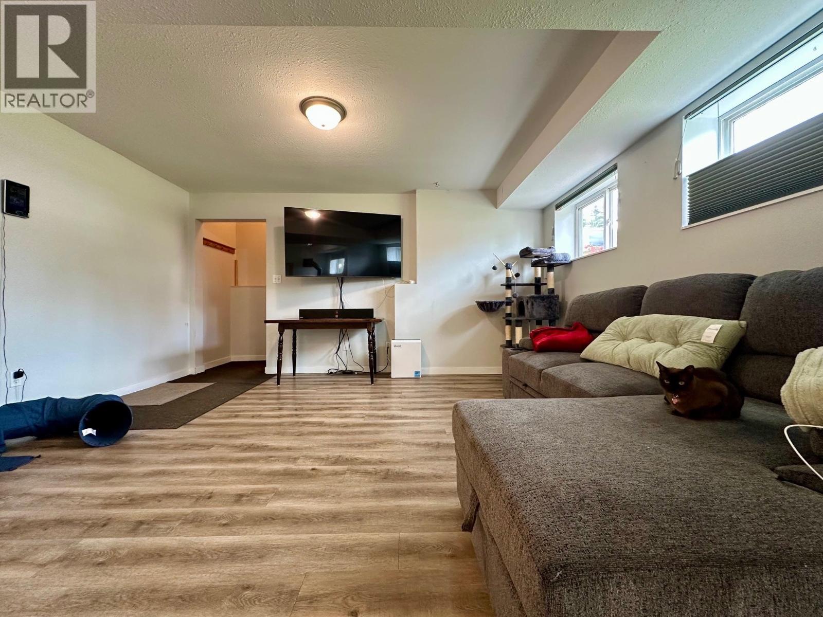 1465 WILLOW STREET, Telkwa