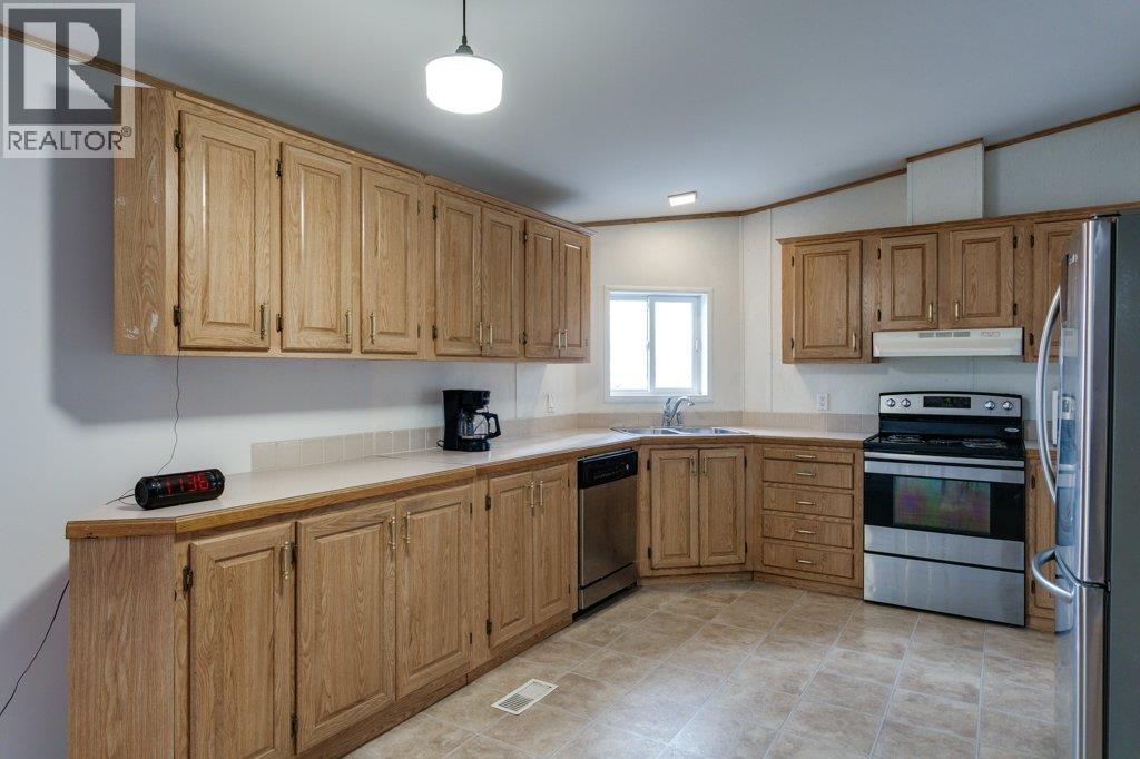 6 5906 Somerset Avenue, Peachland