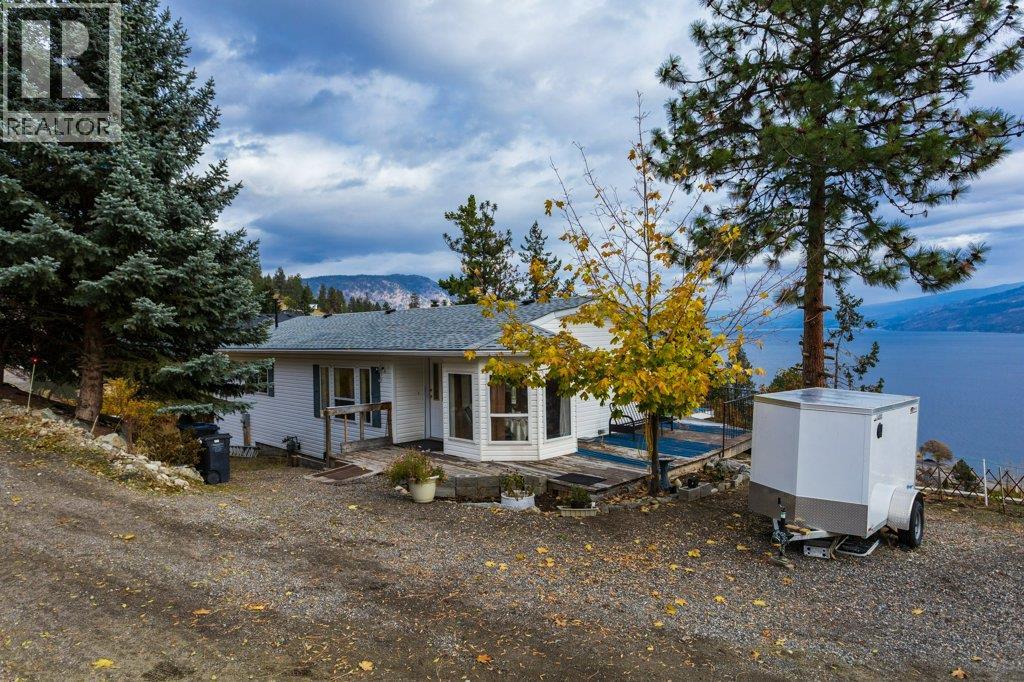 6 5906 Somerset Avenue, Peachland