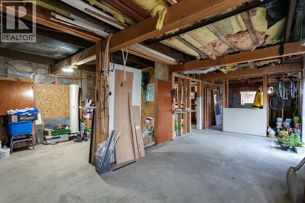 6 5906 Somerset Avenue, Peachland