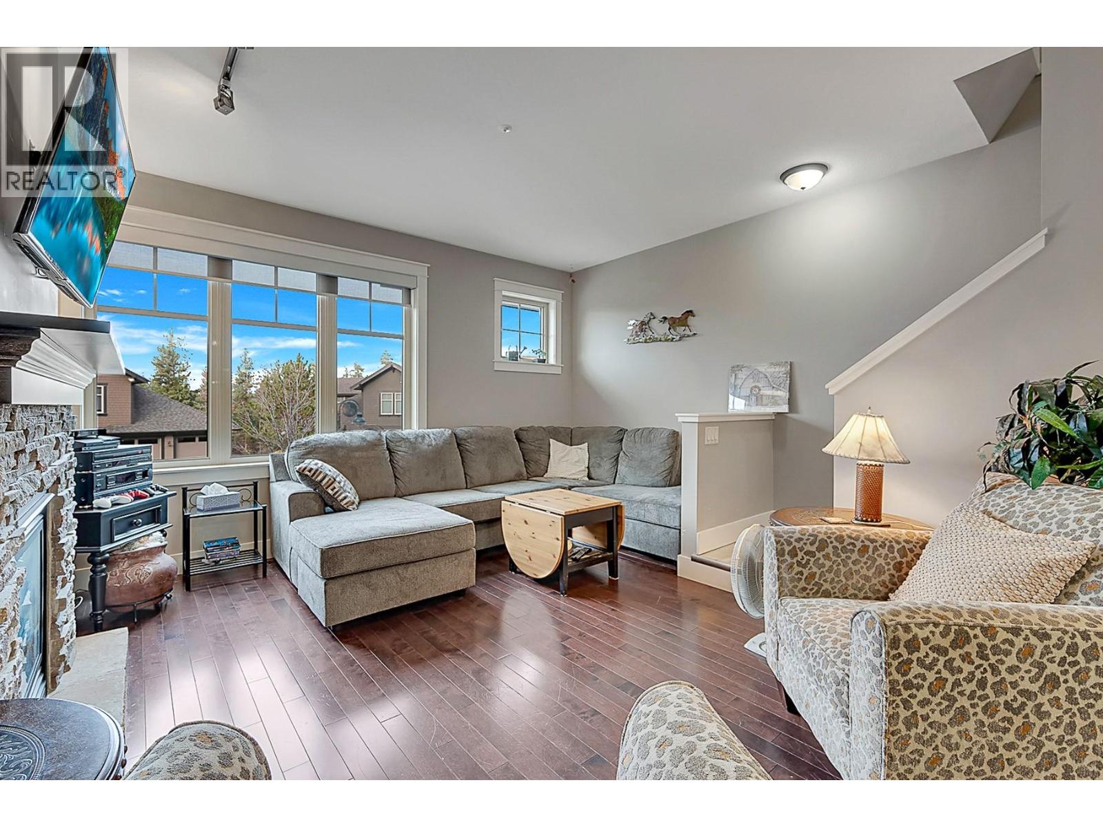 33 333 Longspoon Drive, Vernon