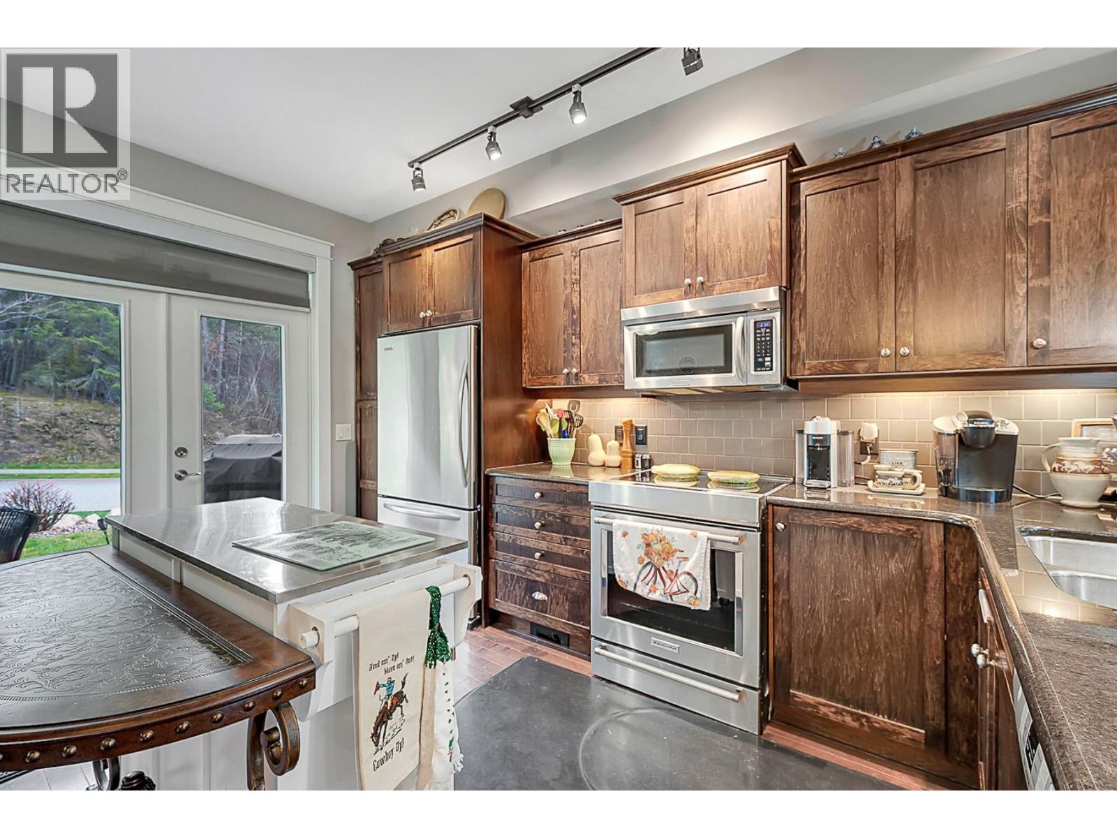 33 333 Longspoon Drive, Vernon